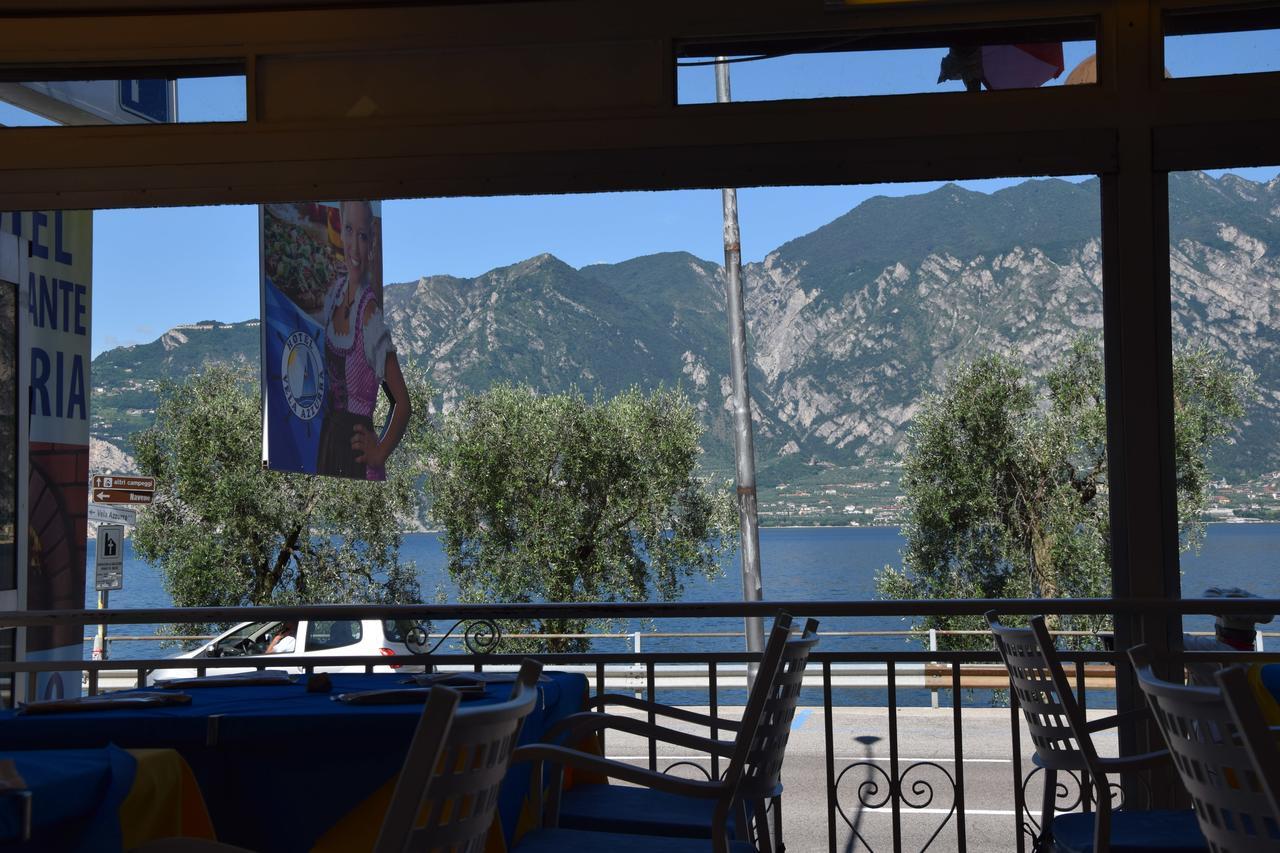 Hotel Vela Azzurra Navene Exterior foto